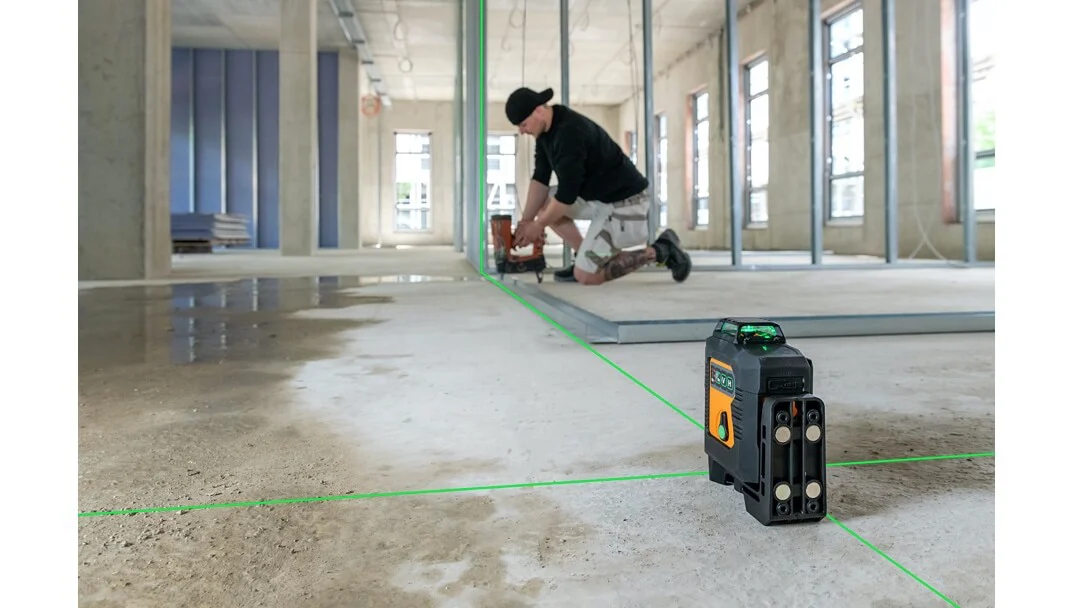 FLG 6X-Green Blue Laser Level - Geo Fennel - Image 9 | Le Quoc Equipment