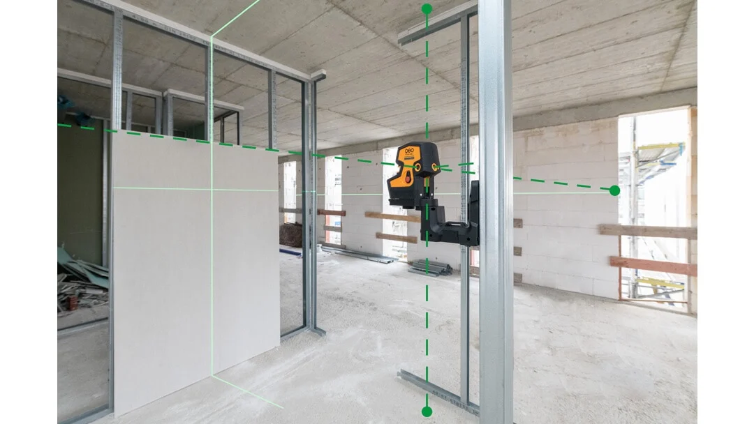Outdoor Laser Level CrossPointer5 Green - Geo Fennel - Image 6 | Le Quoc Equipment