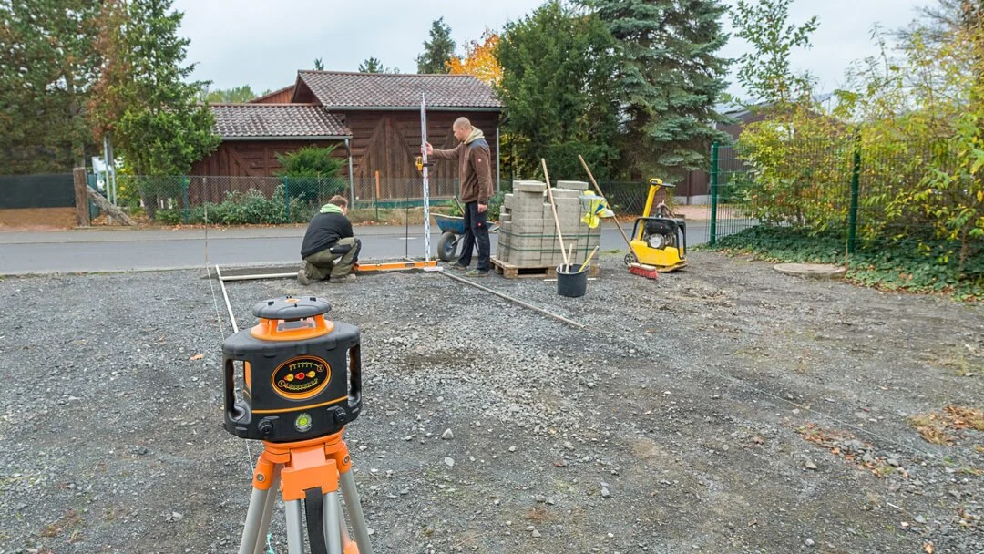 Rotary Laser Level with Tilt Adjustment FL 300HV-G EasyGRADE - Geo Fennel - Image 8 | Le Quoc Equipment
