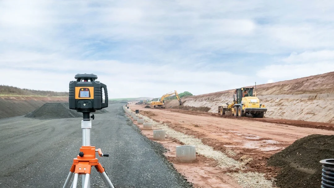 Rotary Laser Level for Road FL 155H-G - Geo Fennel - Image 7 | Le Quoc Equipment