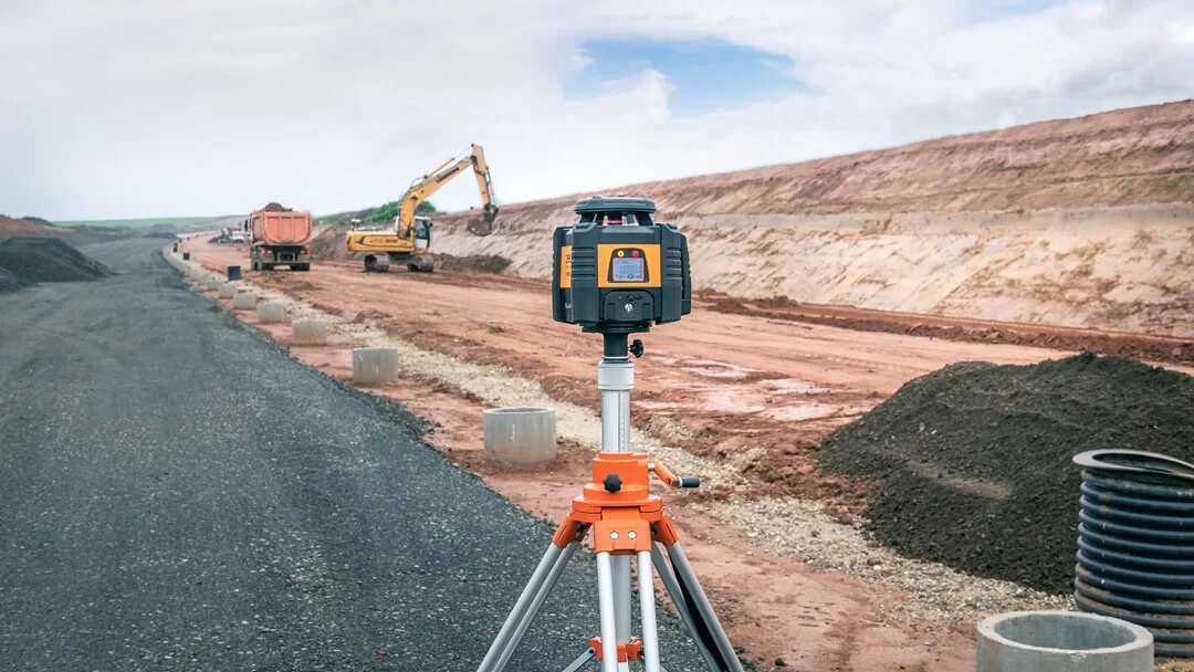 Rotary Laser Level for Road FL 155H-G - Geo Fennel - Image 6 | Le Quoc Equipment