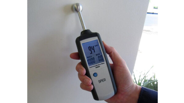 Máy đo độ ẩm siêu âm 850002 Sper Scientific, đo thực tế.